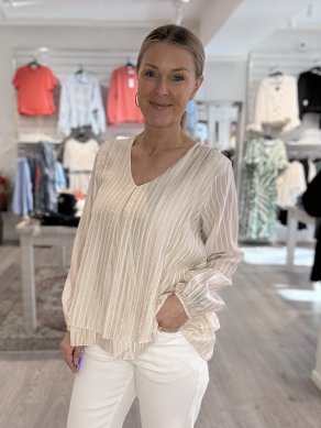 Regina - V-ringad blus med ränder - Beige