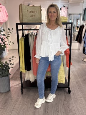 Rosa - Smala jeans med blingknapp
