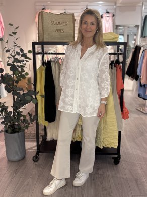 Ylva - Magiska byxor bootcut - Beige