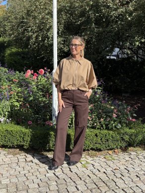 Isadora - Rak byxa - Brun