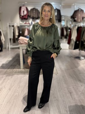 Raya - Glansig blus med volymärm - Armygrön - One size