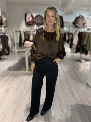 Raya - Glansig blus med volymärm - Brun - One size