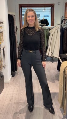 Ruby - Byxa bootcut med guldspänne - Mörkgrå