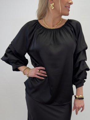 Raya - Topp med draperad ärm - Svart - One Size