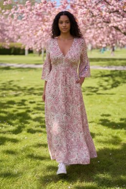 Paisleymönstrad klänning med smock - Rosa