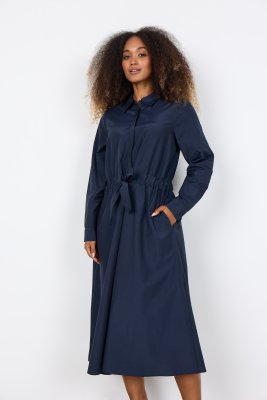 Zoom bild av Netti - Klänning med krage och bälte - Marinblå