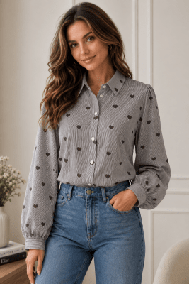 Zoom bild av Annabelle - Randig blus med hjärtan - Brun