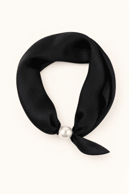 Zoom bild av Joanna - Scarves med magnetclip- Svart