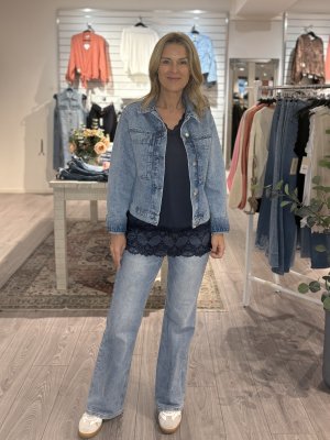 Zoom bild av Dolores - Jeansjacka - Light blue