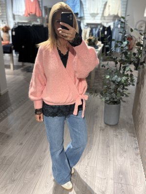 Zoom bild av Hanna - Långärmad topp med spets - Svart - One Size