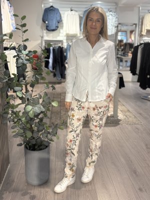 Zoom bild av Marja - Blommönstrade stretchbyxor - Beige - One Size