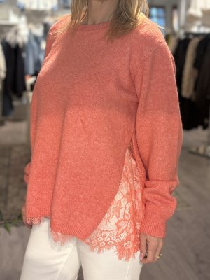 Zoom bild av Tessan - Stickad tröja med spets - Korall - OneSize