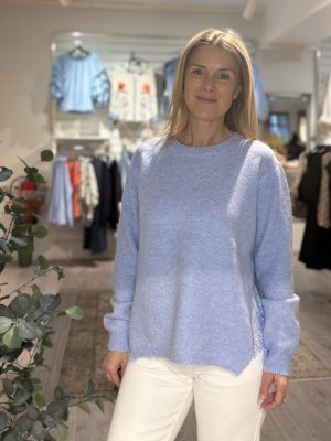 Zoom bild av Tessan - Stickad tröja med spets - Ljusblå - OneSize