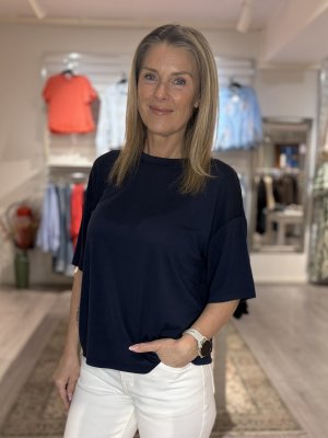 Zoom bild av Prea - Cropped T-shirt - Marinblå