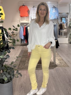 Zoom bild av Petra - Snygga jeans i skön stretch - Gul
