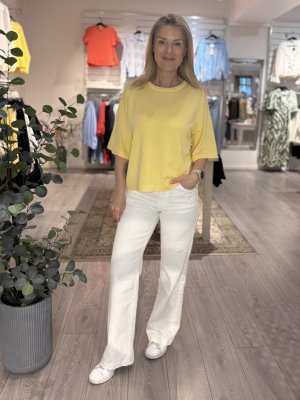 Zoom bild av Conny - Tröja med kort ärm - Gul