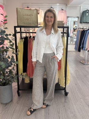 Zoom bild av Favoritbyxan Lava - En lång byxa i lin och viskos - Morel melange