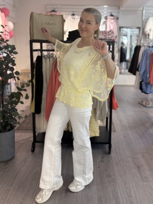 Zoom bild av Carolina - Spetstopp med fjärilsärm - Gul