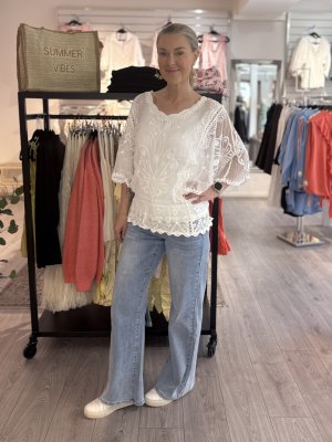 Zoom bild av Carolina - Spetstopp med fjärilsärm - Vit