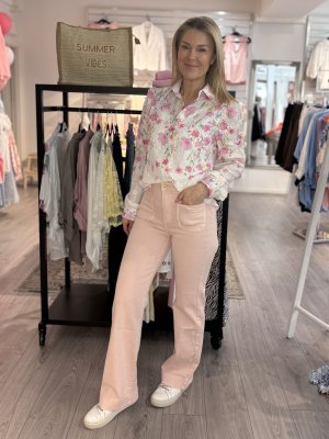 Zoom bild av Louise - Bomullsblus med blommor 