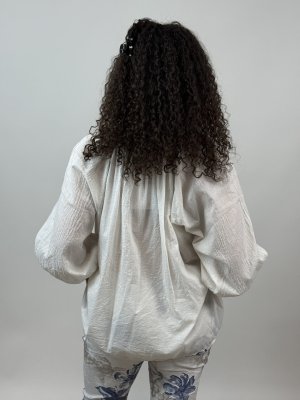 Zoom bild av Aimee - Bomullsblus med spetsbrodyr - Beige - One Size