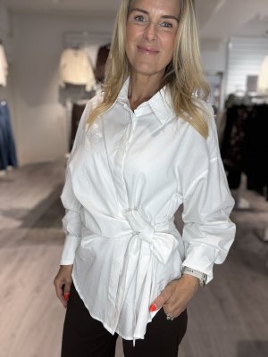 Zoom bild av Samantha - Skjorta med knyt - Vit - One Size