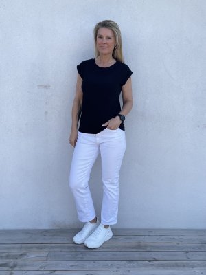 Zoom bild av Low - Enfärgad topp - Svart