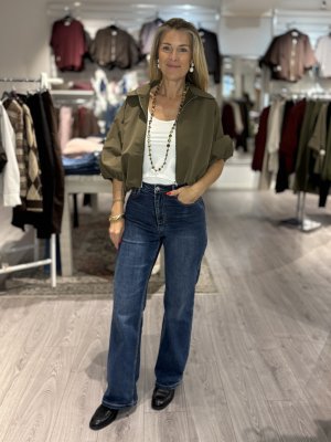 Zoom bild av Nelly - Jacka med puffärm - Khaki