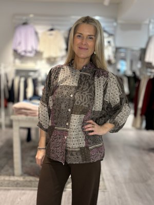 Zoom bild av Monica - Blus med mönster - Rosa - Svart