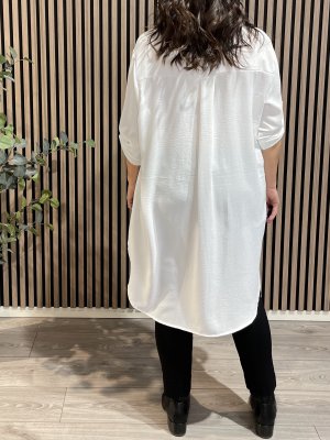 Zoom bild av Anette - Långskjorta - Vit - One Size