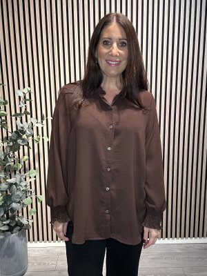Lina - Blus med smock i ärmslut - Brun - One Size