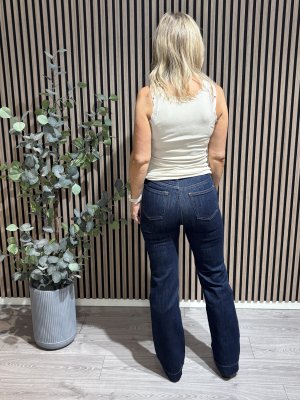 Zoom bild av Mandy - Jeans med raka, vida ben - Mörk denim