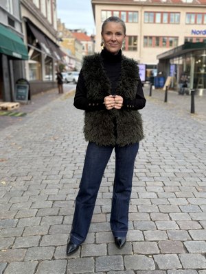 Katie - Tröja med polo och knappar - Svart