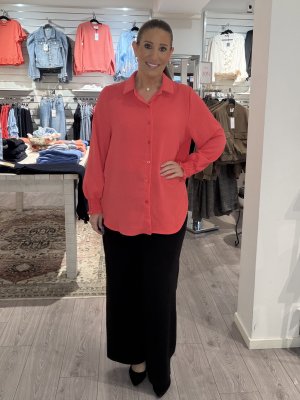 Zoom bild av Lina - Blus med smock ärmslut - Korall - One Size