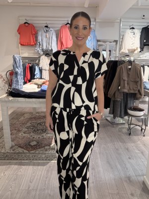 Zoom bild av Chanise - Mönstrad topp - Svart/Creme