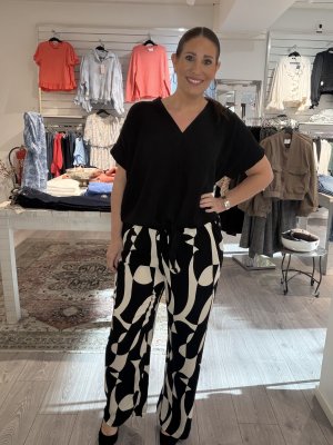 Zoom bild av Chanise - Mönstrad byxa med resår - Svart/Creme