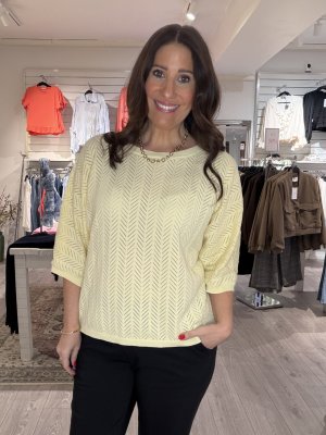 Zoom bild av Anne - Stickad topp med trekvartsärm - Gul