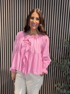 Zoom bild av Barbro - Bomullsblus med spets och knyt - Rosa - One Size