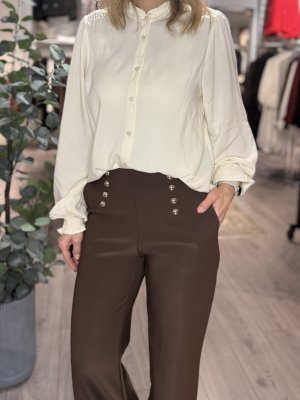 Zoom bild av Sienna - Stretchig kostymbyxa med resår och silverknappar- Brun