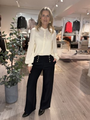 Zoom bild av Sienna - Stretchig kostymbyxa med resår och silverknappar- Marinblå