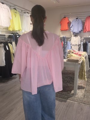 Zoom bild av Mirja - Bomullsblus med knappar - Rosa - One Size