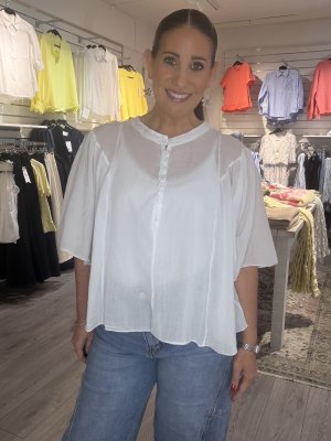 Zoom bild av Mirja - Bomullsblus med knappar - Vit - One Size