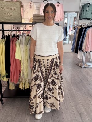 Zoom bild av Carola - Mönstrade vida byxor/byxkjol - Brun