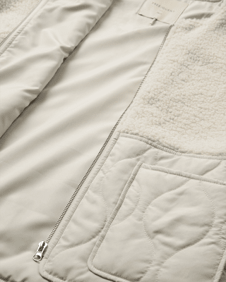 Zoom bild av Amra - Snygg vårjacka - Creme