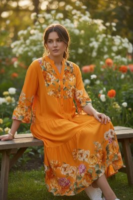Zoom bild av Riona - Volangklänningar med knappar - Orange - One Size